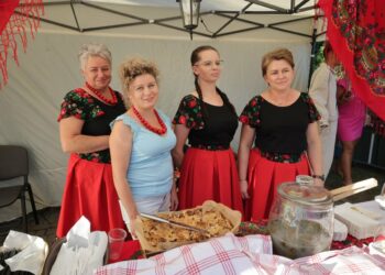 Mnóstwo ludzi i atrakcji na dożynkach gminnych w Łubnicach.